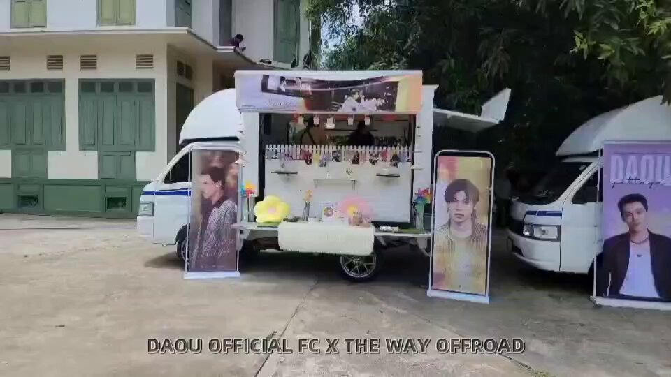 ขอขอบคุณ Food truck ทั้ง 6 คันที่ลงคิวจองไว้ รวมถึงทุกคนที่ร่วมโดเนทเข้ามาในโปรเจกต์ #CenturyOfLoveเสิร์ฟรักให้อิ่มท้อง ด้วยนะคะ #CenturyOfLoveSeries #ปาฏิหาริย์รักร้อยปี อาหารคาวหวานเสริฟถึง #ต้าห์อู๋ออฟโรด และทีมงานทุกคนเรียบร้อยค่ะ 🍜🍹🍨🧆🌯🍧🌮🫔🥙 CENTURY OF LOVE FINALQ #ปิดกล้องน้องร้อยปี #ออฟโรด #offroadKTP #ThewayOffroad