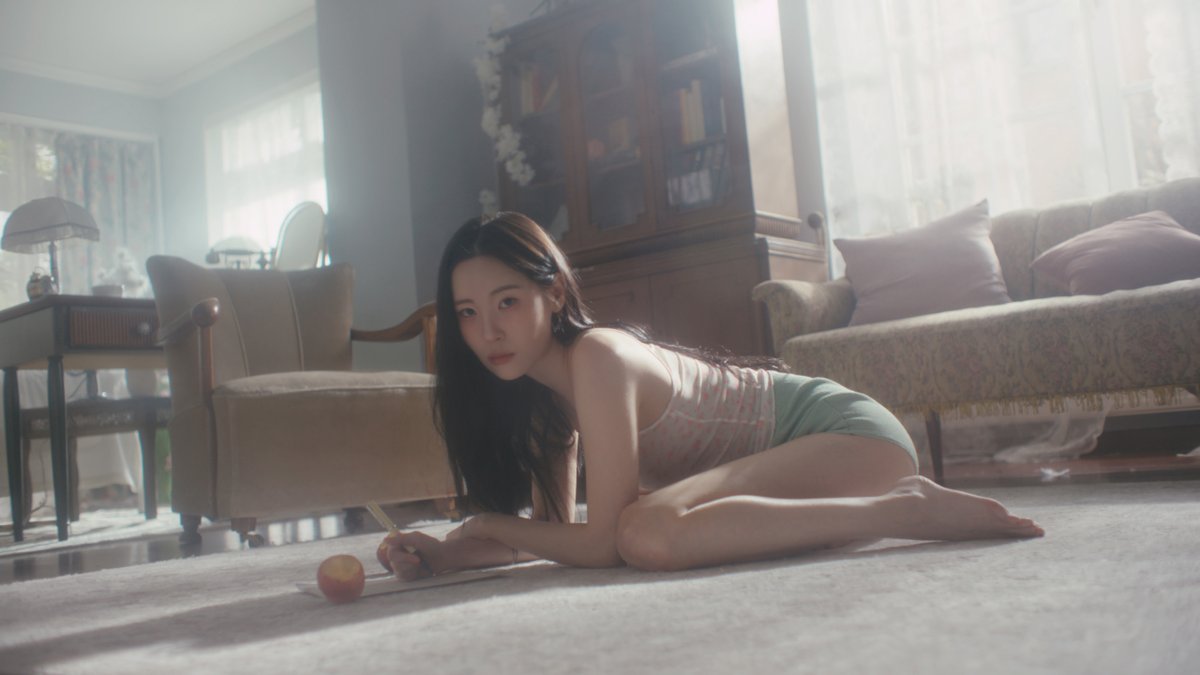 SUNMI 'Balloon in Love' 🎈💗 선미(SUNMI) 'Balloon in Love' MV 📺 #SUNMI #선미 #Balloon_in_Love