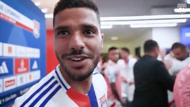 🙌 Merci pour ces 3 saisons à l’OL, Henrique. Sur le terrain comme en dehors, tu as toujours été fantastique. Si Lyon sera toujours dans ton cœur, sache que tu resteras toujours dans le nôtre ❤💙 Nous te souhaitons le meilleur pour la suite 😘