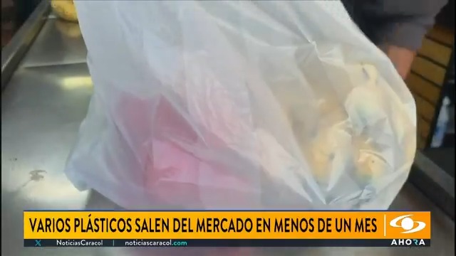 Los ciudadanos en Colombia ya no podrán encontrar ni las bolsas que le dan en el supermercado ni los famosos copitos de plástico para los oídos, a partir del 7 de julio de 2024. Los detalles >>