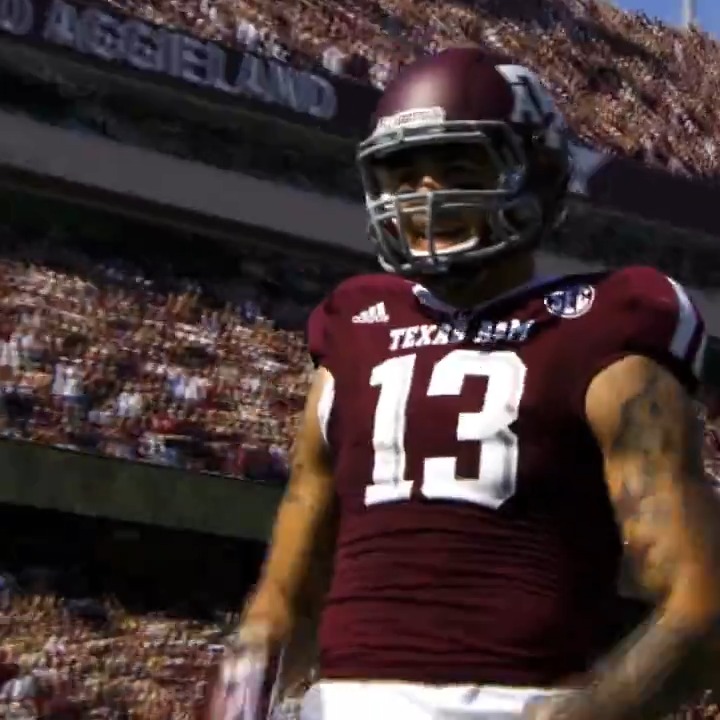 Simply the 🐐. Mike Evans #GigEm