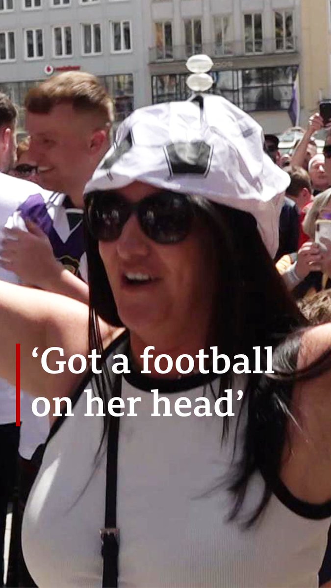She’s got a football on her head” 🔊 Scotland fans in Munich soaking up the atmosphere, and sunshine, and finding any excuse to sing Follow all the live updates ➡️