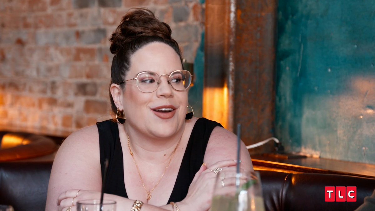 40 and ✨fabulous✨Join Whitney on a new adventure of love and discovery as she enters a new decade with her friends and family by her side! A new season of #MyBigFatFabLife premieres Tuesday, July 9 at 9/8c.