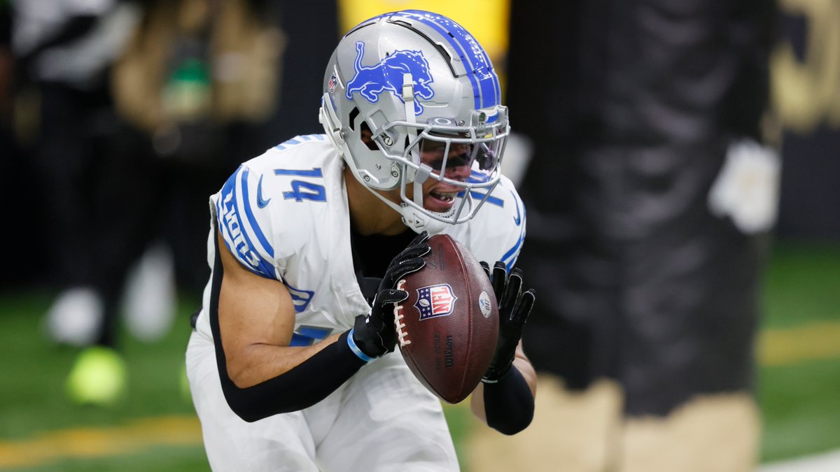 Recommend finding a good chair and some takeout before watching 7 minutes of Amon-Ra St. Brown highlights 😏 Detroit Lions | Amon-Ra