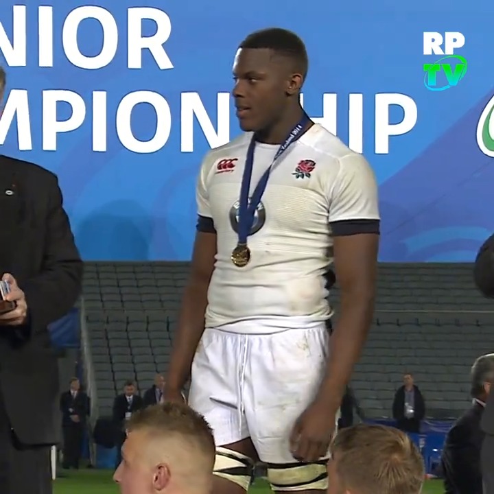 Loving the celebration from Ross Moriarty in his England shirt!
