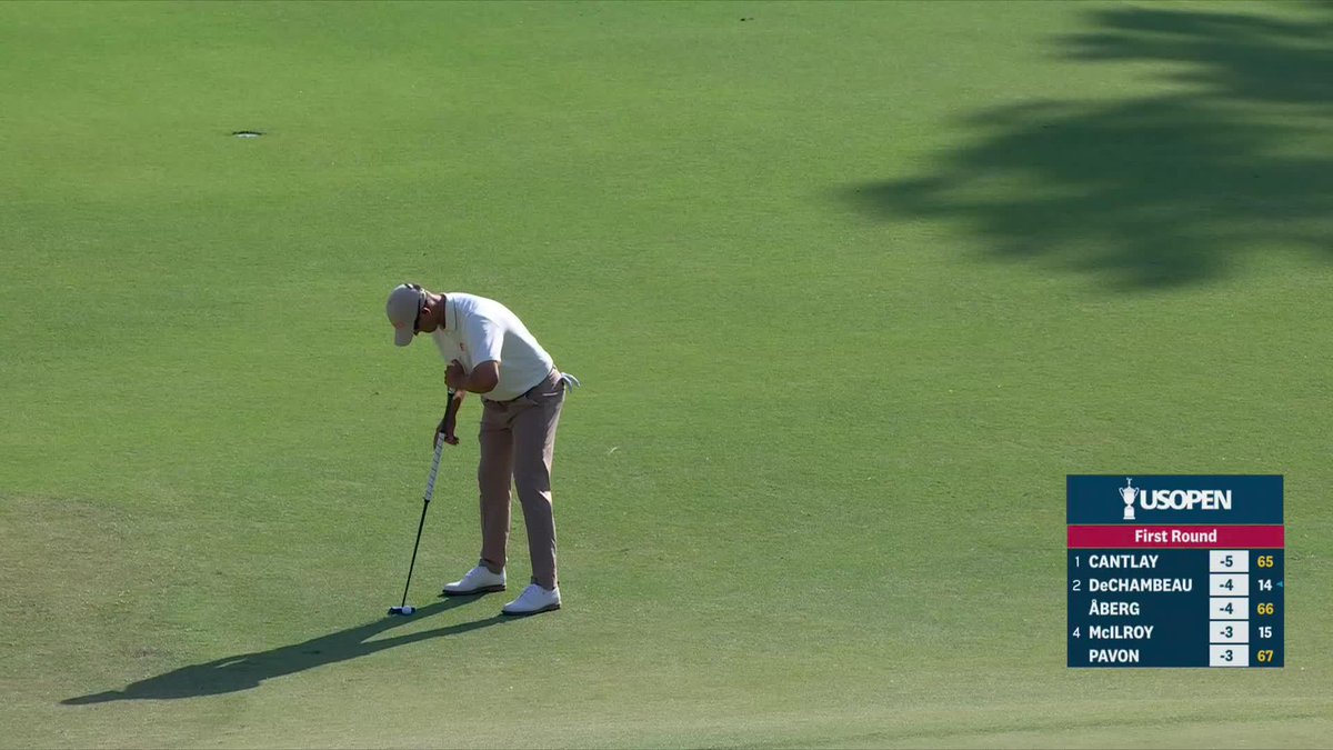 Looked like a birdie the whole way for Adam Scott 😳
