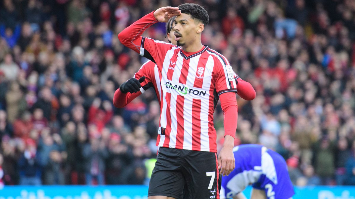 🫡 One year of Reeco Hackett🇱🇨! 📅 #OnThisDay last year Reeco Hackett signed for City! #WeAreImps
