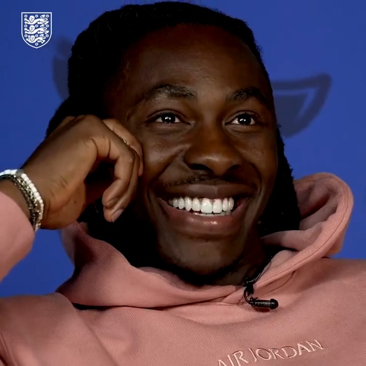 Ebere Eze reacting to the mural that’s been painted of him in South London ahead of the Euros is genuinely beautiful content. ❤️