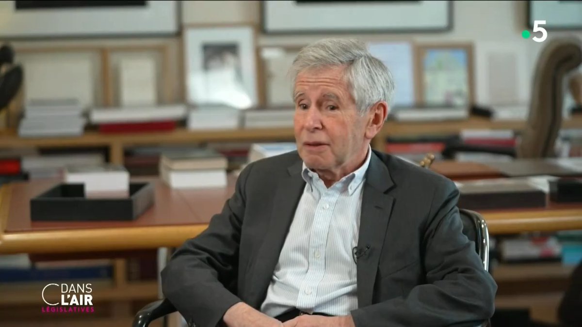 Alain #Minc fulmine depuis dimanche. Pour lui, la dissolution de l’Assemblée nationale est une "erreur historique". Barbara Stec et Arnaud Faura l’ont rencontré. Caroline Roux #cdanslair