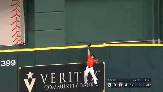 Jake Meyers makes a fabulous leaping catch at the wall!