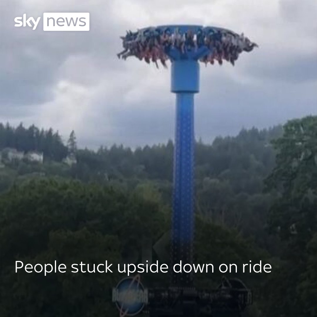 People left dangling upside down for half an hour on Oregon theme park ride.