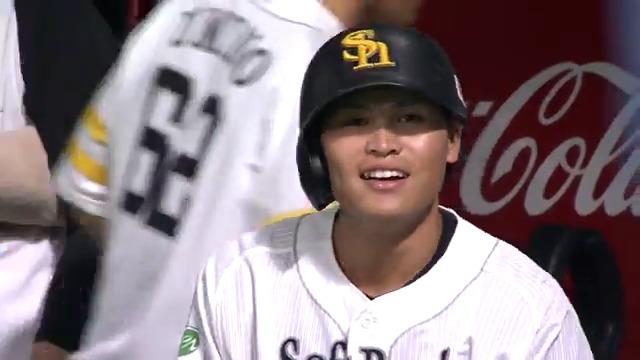 #笹川吉康 がプロ初ホームラン‼️‼️ #柳田悠岐 を彷彿とさせる一発🔥 #小久保監督 にも笑みがこぼれる😊 パ主催の交流戦が見放題📡 お申込みはこちら ▶ #sbhawks #セ・パ交流戦 #ベースボールLIVE #パリーグ