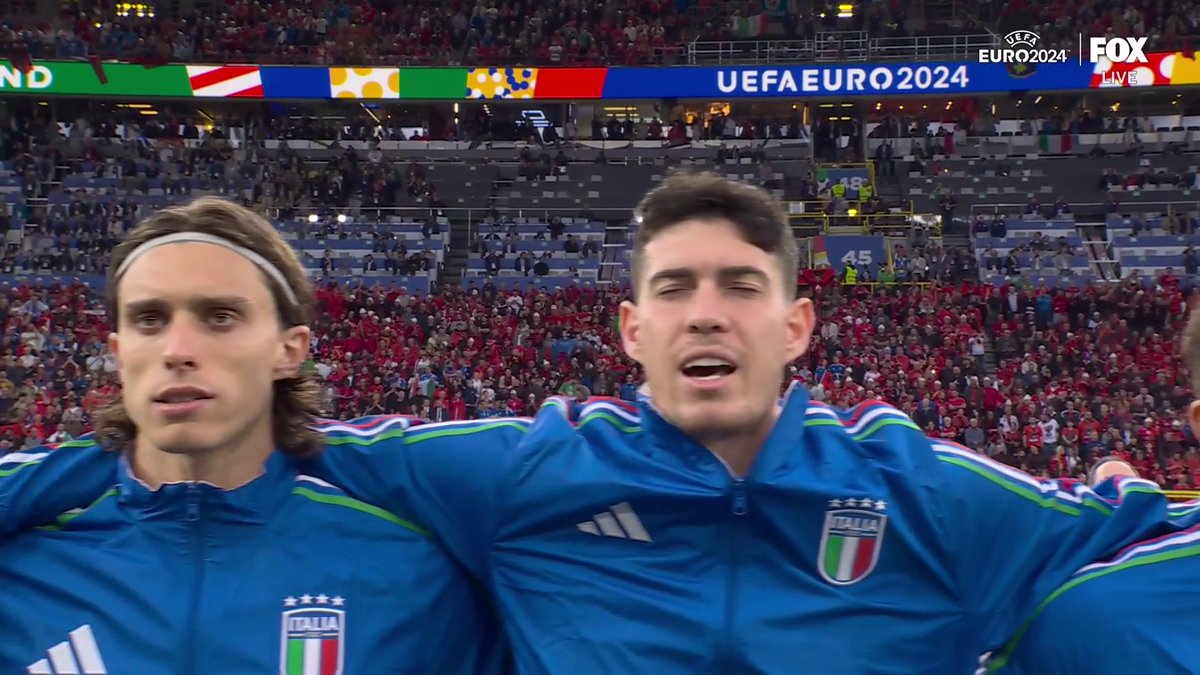 Nobody does it like Italy 🗣️🎶 The reining champs sing their National Anthem at EURO 2024 for the first time 🇮🇹