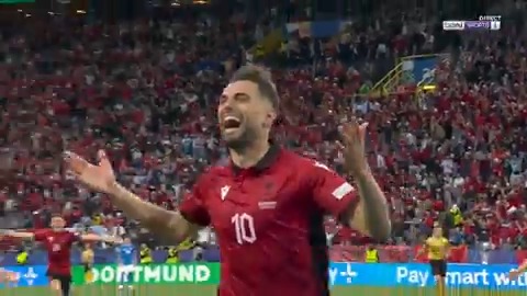 Le but le plus rapide de l’EURO inscrit par Bajrami à la suite d’une énorme erreur de Dimarco. 🇦🇱☄️ 🎥 beIN SPORTS