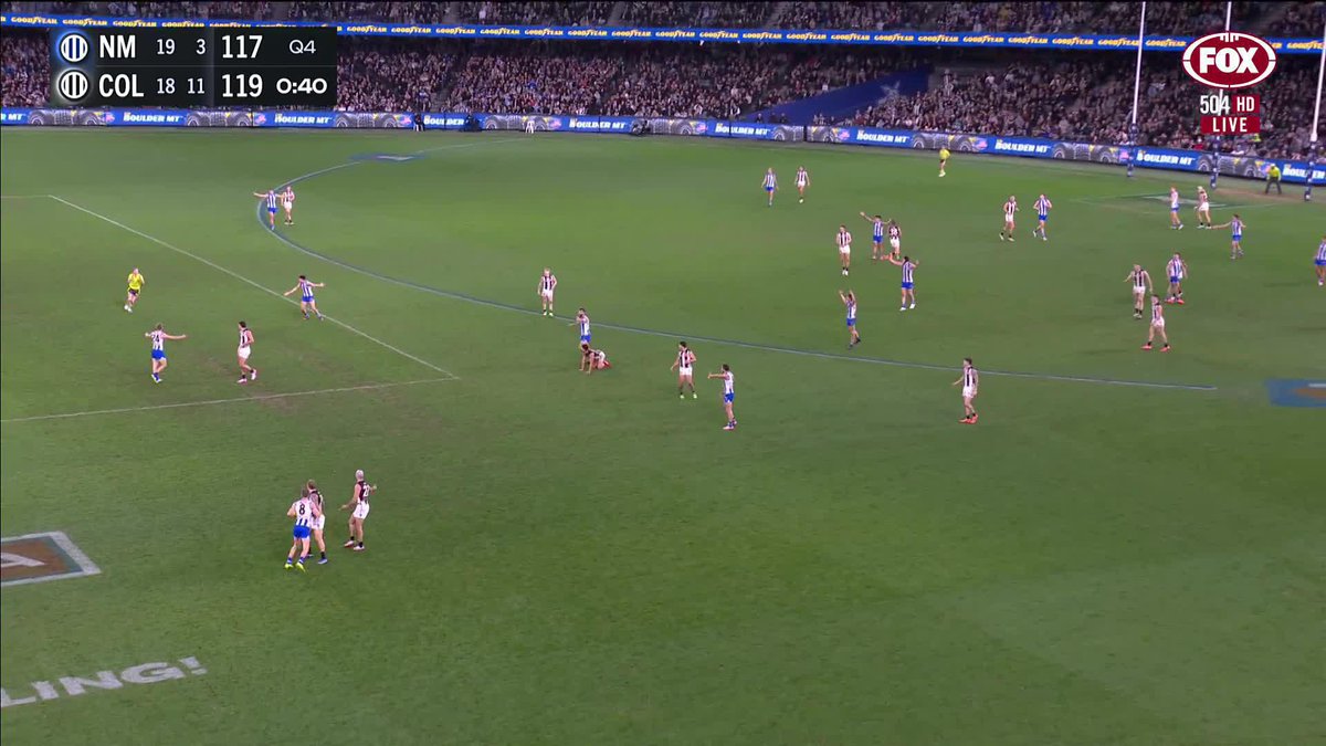 North fans will have a right to be upset after this wasn't paid a 50m penalty in the final minute. 📺 Watch #AFLNorthPies LIVE on ch. 504 or stream on Kayo: ✍️ BLOG 🔢 MATCH CENTRE
