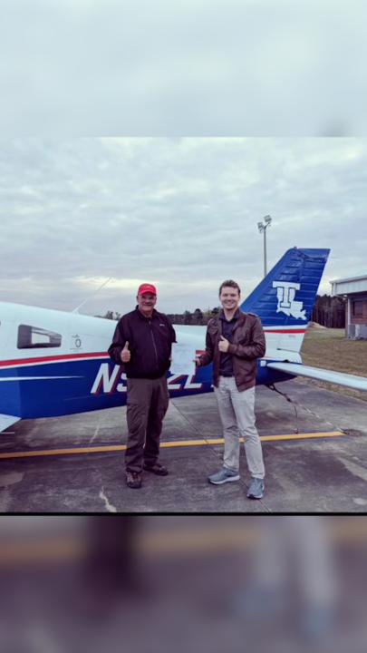 Not all heroes wear capes — sometimes they’re dads who wear wings! 🥹 We’re still gushing over this magical day with @MakeAWishAmerica and want to shout out all the fathers, like Captain Matthew Asdel, who go above and beyond every day.
