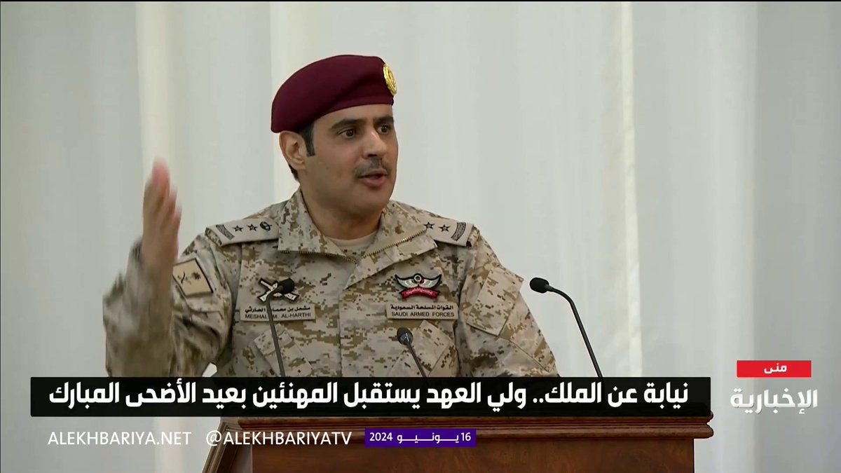 أمام ولي العهد الأمير محمد بن سلمان.. الشاعر بن محماس يصدح فخرًا: ما همنا من ينطح الصوت بصياح يشهد لنا الله والمواقف شهيدة -
