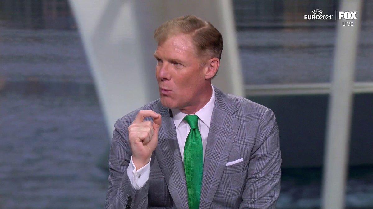 "[England] are the Dallas Cowboys of this tournament... in that as many people hate you as love you, but they all tune in to watch." Do you agree with Alexi Lalas' Dallas Cowboys comparison? 🤔⭐️🏴󠁧󠁢󠁥󠁮󠁧󠁿