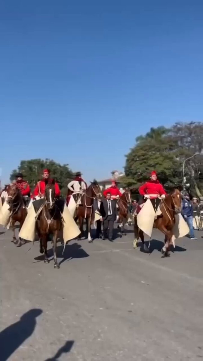¡Gracias Salta por recibirme! Gracias Infernales por escoltarme, gracias gauchos de la Patria! Guemes es la Argentina y hoy en el 203 aniversario de su fallecimiento quiero rendirle homenaje a este héroe y abrazar al pueblo salteño. ¡Todo por Argentina! 🇦🇷