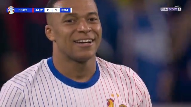 😱 OH NON ! QUEL RATÉ DE KYLIAN MBAPPÉ !! 😭🇫🇷 L'attaquant des Bleus manque son face à face avec le gardien autrichien et rate la balle du break ! #AUTFRA #EURO2024