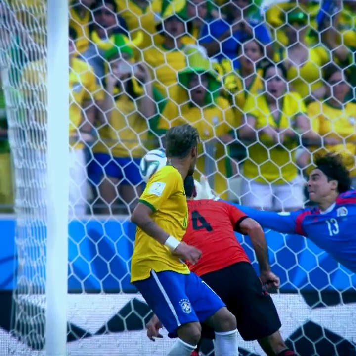 When Memo Ochoa went full #FIFAWorldCup mode... ⛔️🤖 Guillermo Ochoa | Mexican National Team
