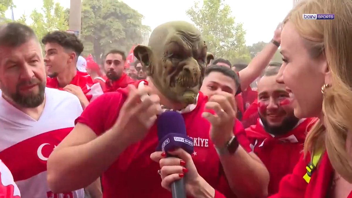 Goblin maskesi takan bir Türk taraftarın "Bu maske nedir?" sorusuna cevabı: "Bu maske bizim korkunçluğumuzu gösteriyor. Tüm dünya görsün ne kadar korkunç olduğumuzu."