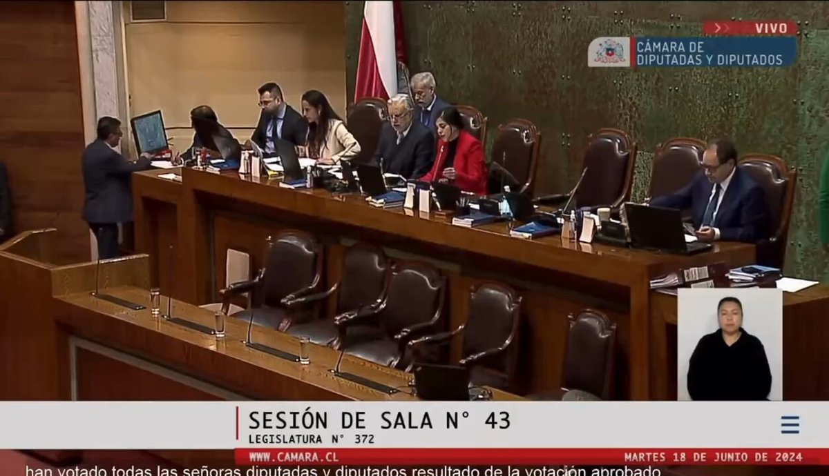 Siempre es pedagógico saber como hacía las cosas el dictador Pinochet para beneficiar a los militares. Escuchen lo que ordenaba hacer para que no se supiera la estafa que estaban armando con las AFP.