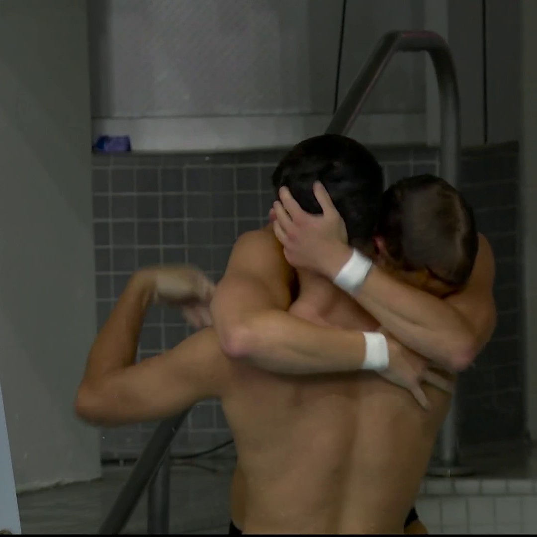 DRAMA in Knoxville. 😲 Greg Duncan & Tyler Downs qualify for the Olympics by TWO points with their last dive! #DivingTrials24