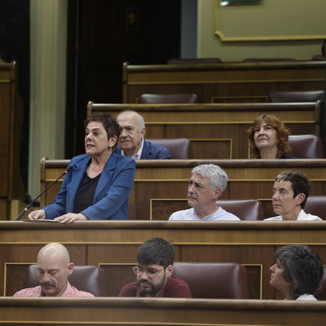 No basta con parecer diferente a la derecha. Hay que ser diferente a la derecha con hechos y políticas de izquierdas. Es hora de recomenzar la legislatura y acelerar la agenda de transformación social y democratización plurinacional.
