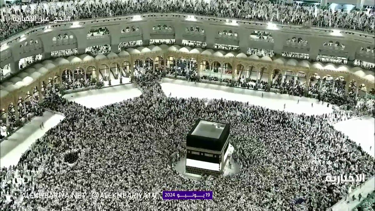 Hujjaj continue to perform the farewell Tawaaf tonight