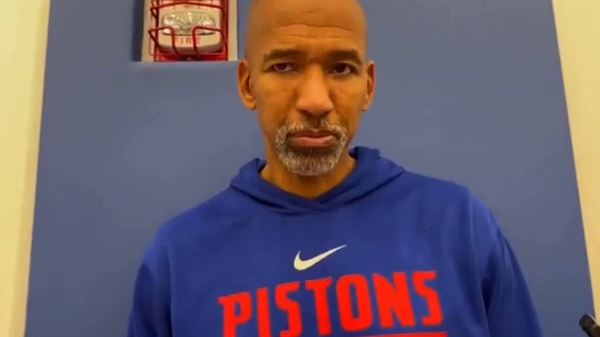 What a contrast between Joe Mazzulla (NBA champion 🏆) and Monty Williams (fired 2 years in a row)… 🤔 Monty Williams: “[Analytics] used to be annoying to me… I had a problem with guys pulling numbers out of the clouds. To say that you need X amount of threes per game, I don’t believe all that stuff. Defensively… some of these numbers are just silly… I listen to it and I’m like cmon man. I don’t want to see all that stuff and feel like I’m back at Notre Dame in a class I didn’t want to take.” Joe Mazzulla: “We added up every single point scored in the playoffs by their whole team and the percentages of what the others did came out to be analytically higher than what those two did on their own over the course of a long period of time. “Once you add up all those numbers you look at… what can we control, what can we absolutely take away, what are non negotiables…”