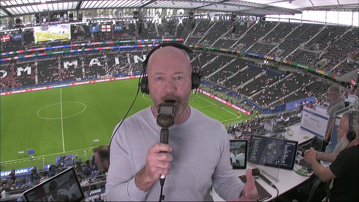 Would bringing in Anthony Gordon help to bring more out of Harry Kane? Watch live on BBC One and BBC iPlayer. #BBCEuros #Euro2024 #DENENG #DENvENG