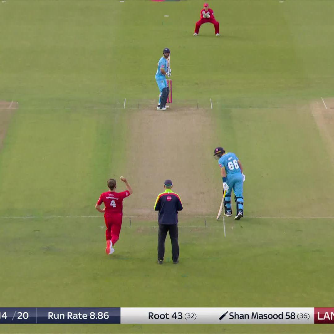 Shan Masood steps on his stumps off a no ball, Lancashire take the bails off at the other end - but Masood remained not out under law 31.7