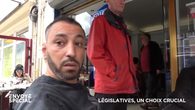 🇫🇷🇩🇿 FLASH | "Je vais voter l'extrême droite, pourtant je suis Franco-algérien. C’est notre cher président qui nous a poussés à voter #RN, on n'a pas trop le choix", a déclaré un habitant de Breteuil. (Envoyé spécial)