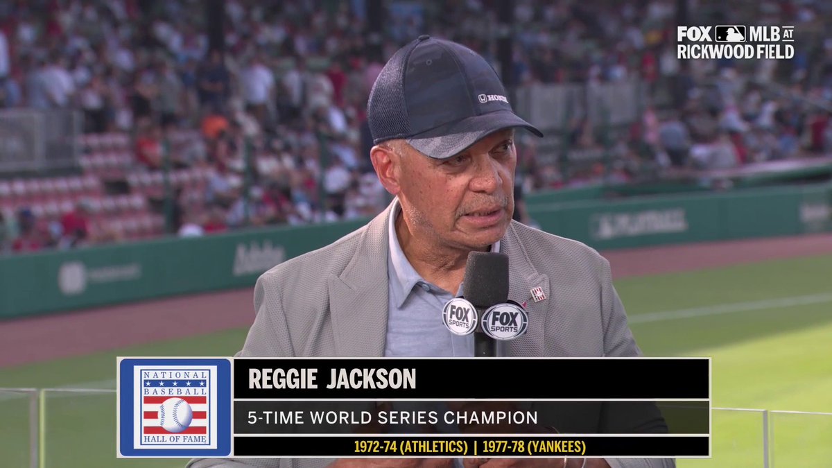 "We all wanted to be like Willie. When one played against him, one got caught up in watching Willie. He was pure baseball, my all-time favorite. I loved the guy, I wanted to be like Willie." Reggie Jackson talks about Willie Mays and what made him want to be like Willie.