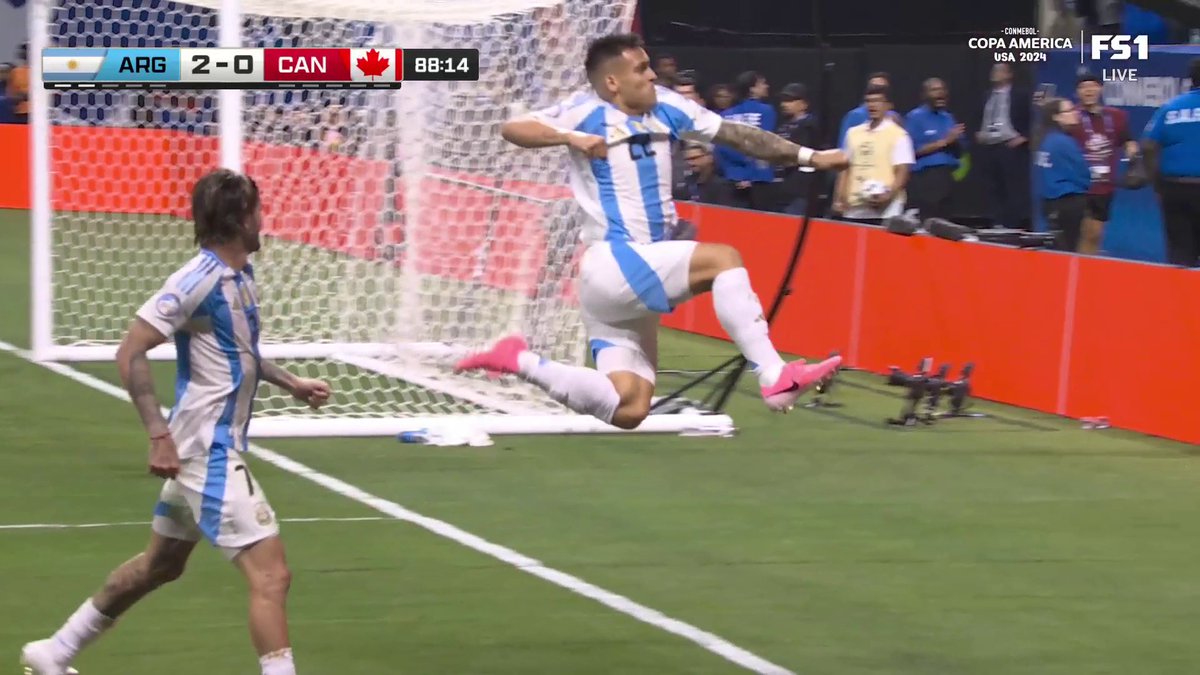 Lautaro Martínez and Messi made this look too easy 💪🇦🇷