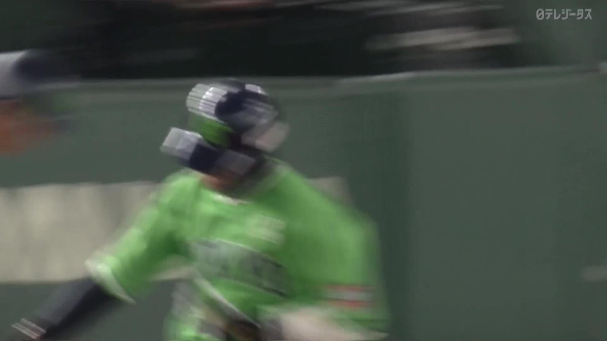 ／ THE・完璧 ＼ 緑に揺れるスタンドへ 山田哲人がぶち込んだ💥 ⚾#プロ野球(2024/6/21) 🆚巨人×ヤクルト 📱Live on DAZN #DAZNプロ野球 #swallows