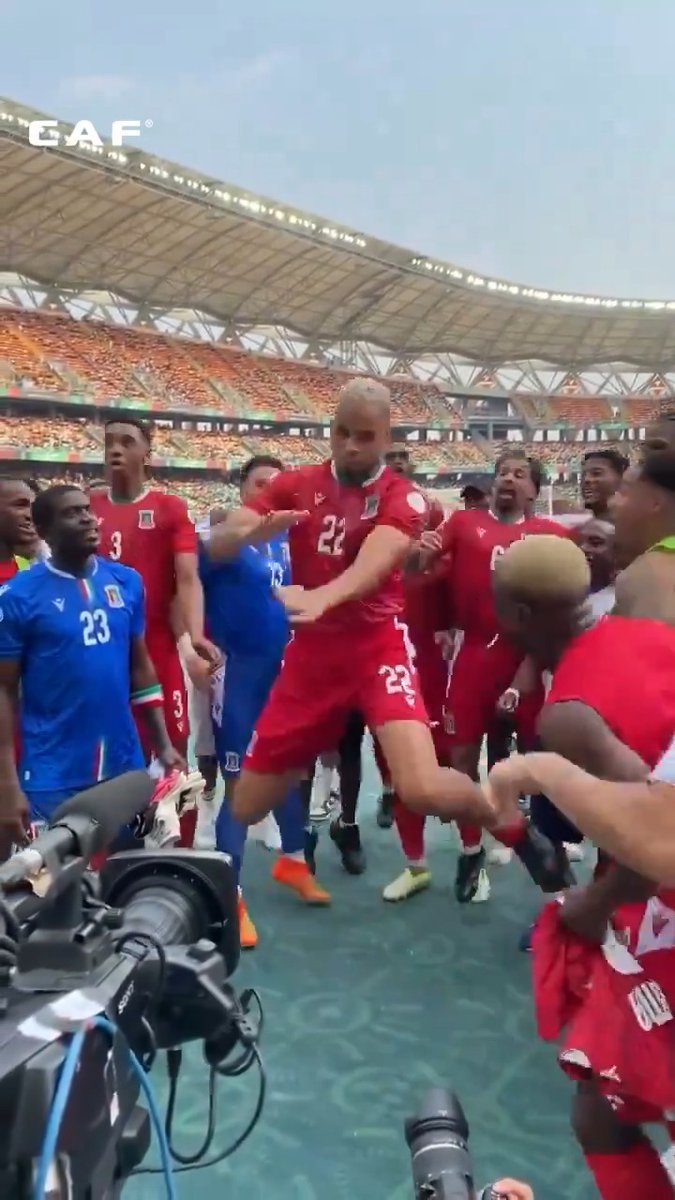 This #FridayFeeling is brought to you by Equatorial Guinea. 🇬🇶🕺 #TotalEnergiesAFCON2023