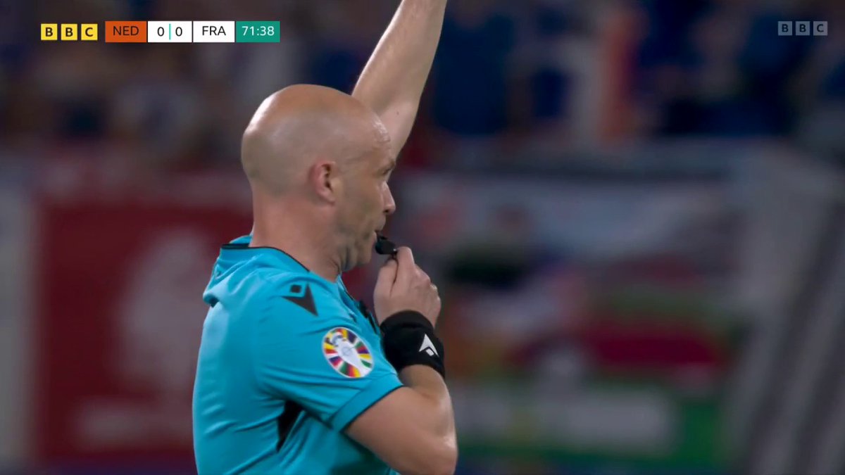 The Dutch think they have taken the lead but after a lengthy VAR check from the English officials, the goal is ruled out.❌ What did you make of it? #BBCEuros #Euro2024 #NEDFRA