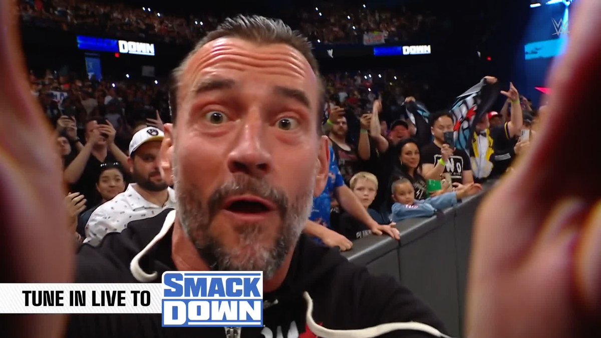 .player/coach is home and he’s kicking off #SmackDown tonight!🔥 #SmackDown