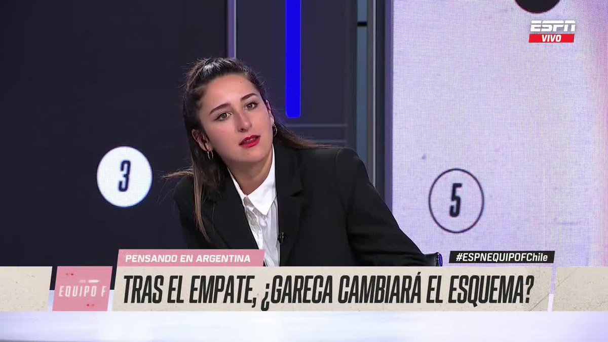 "PONDRÍA A ECHEVERRÍA Y SACARÍA A MARCELINO" #ESPNEquipoFChile Andrea Hernández analizó el mediocampo de #LaRoja con miras al próximo duelo por Copa América frente a Argentina y respaldó al volante de #Huracán para que figure entre los titulares.