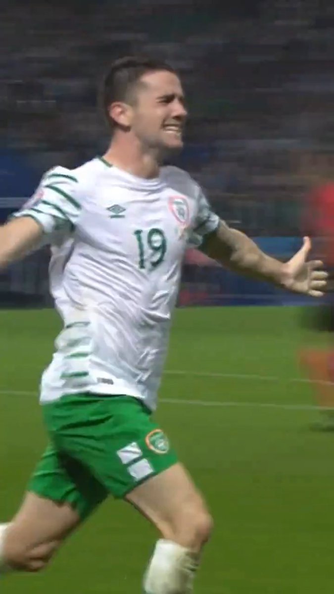 📆 ON THIS DAY... 8️⃣ years ago, Robbie Brady brought us all to our feet in Lille 😍💚 #OTD | #COYBIG