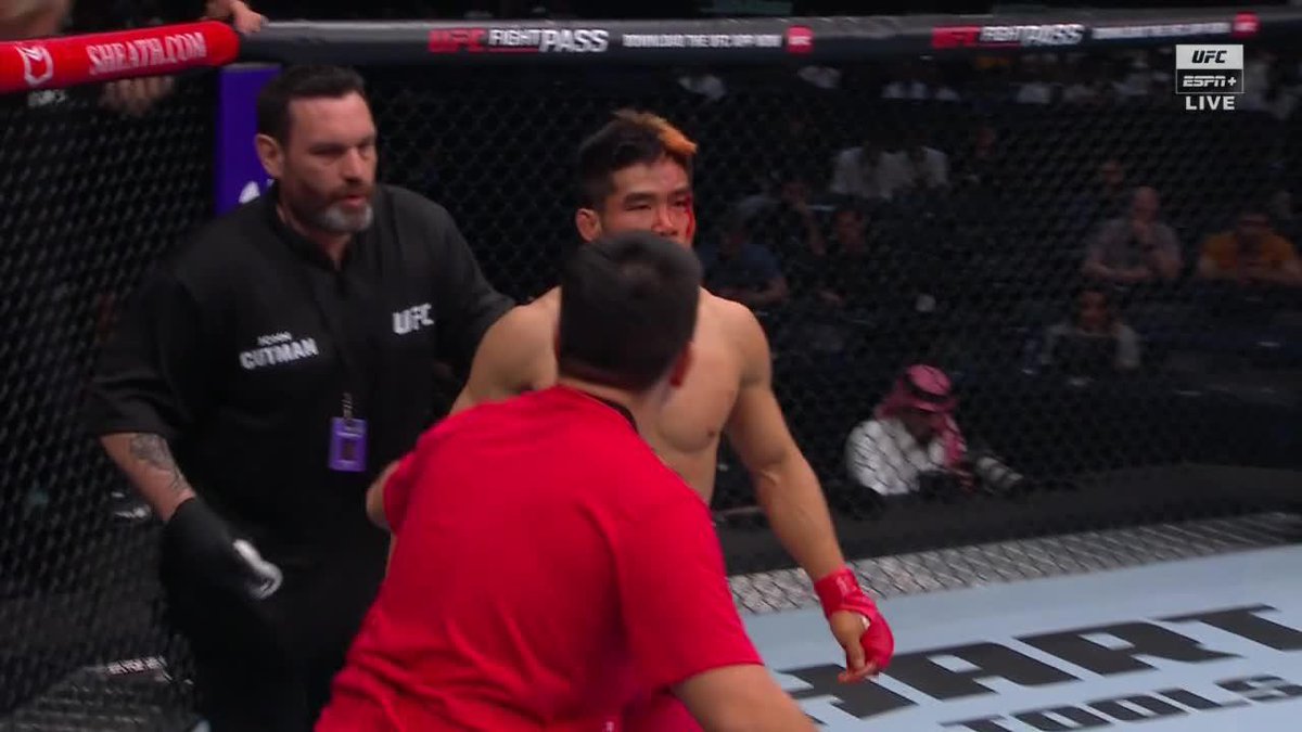 “Um … they’re still fighting.” 😅 The commentary booth after the round ended 😂 #UFCSaudiArabia