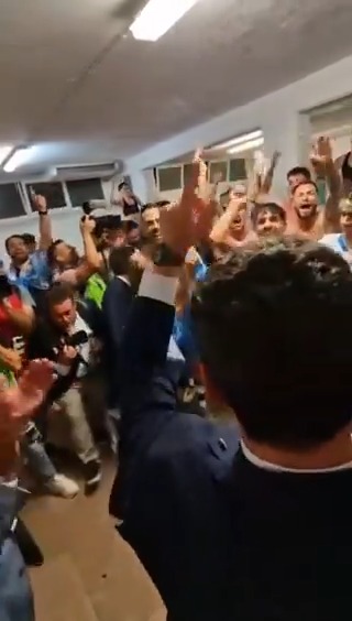 Sí, soy malaguista y estamos al lado de los equipos andaluces. ¡Sois muy grandes! ¡Enhorabuena, Málaga CF! ...y en unas horas, ¡todos con el Córdoba CF!