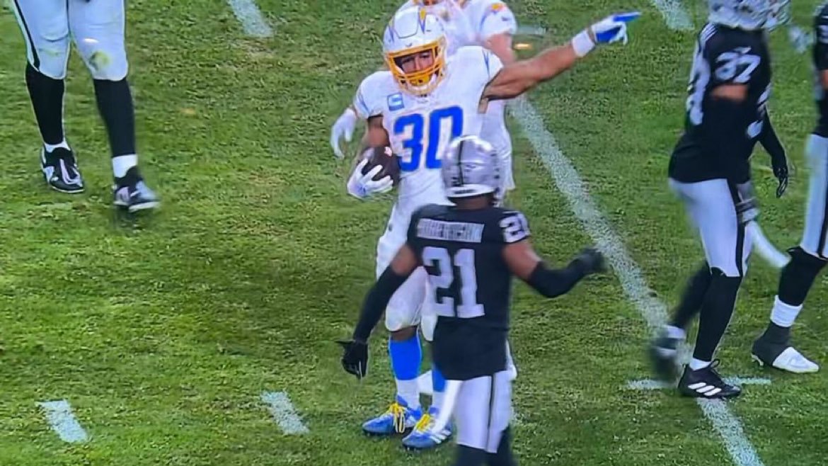2nd highest scoring game of last season? Chargers &amp; Raiders combined for 84 points 😳