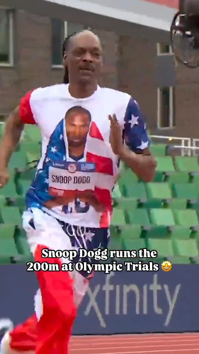 Snoop Dogg had to check out his speed at Hayward Field during #TrackFieldTrials24! 🔥