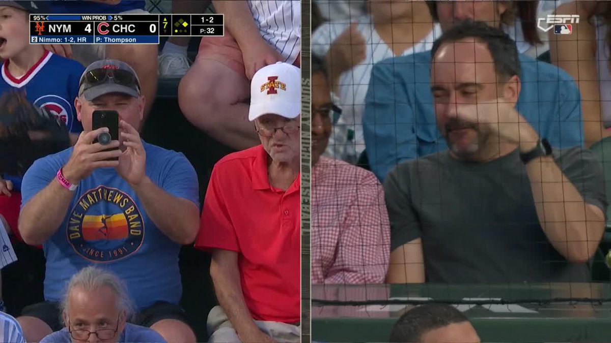 This fan got his moment with Dave Matthews 😂🤳