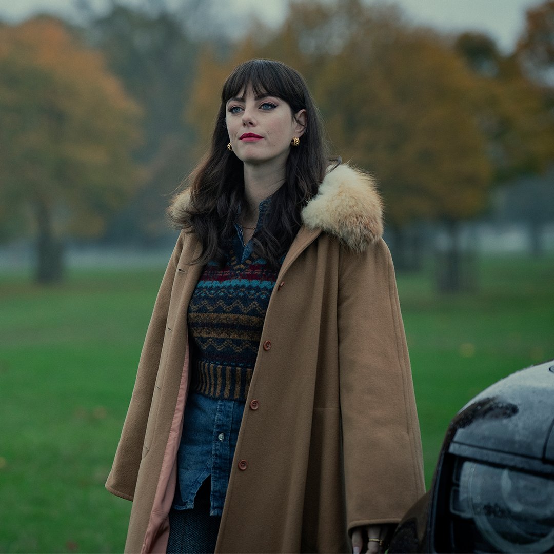 "Kaya Scodelario is a revelation" as Susie Glass in THE GENTLEMEN. Watch now on Netflix.