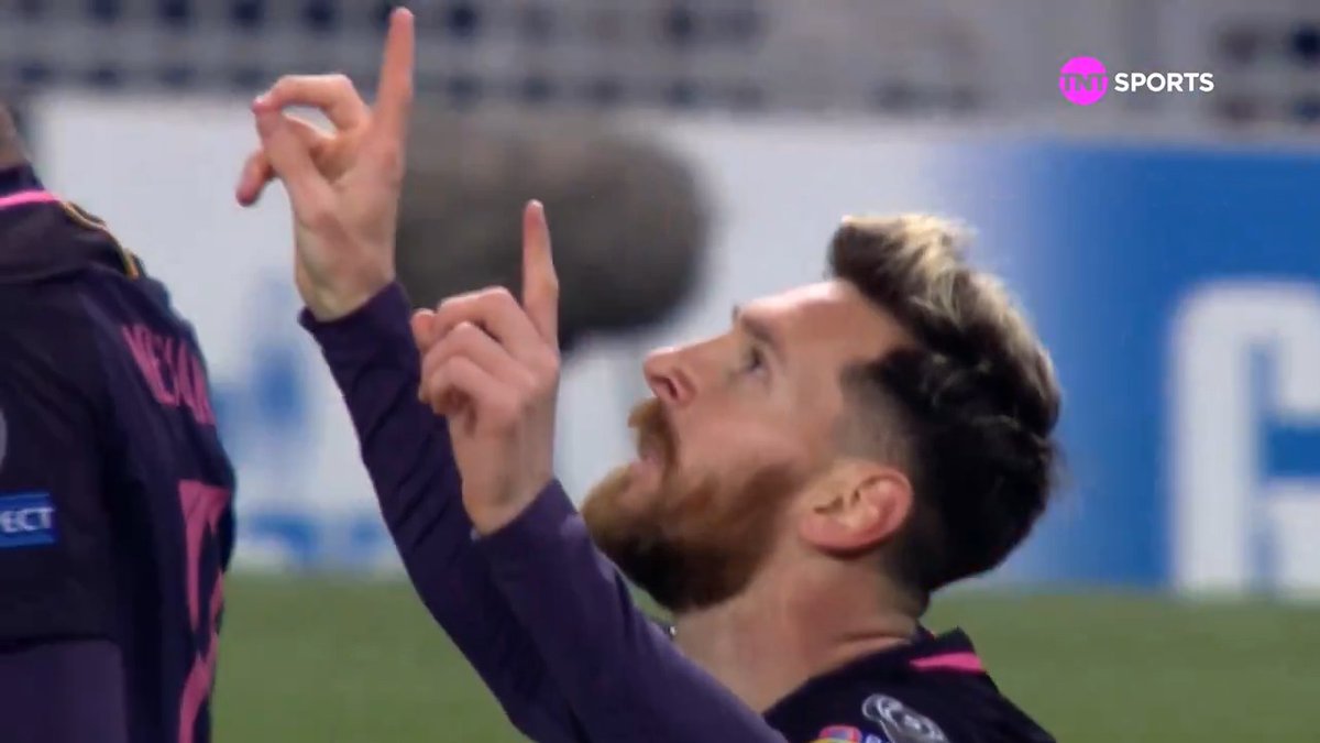 Do primeiro ao último: separamos as marcas de Lionel Messi a cada DEZ GOLS na Champions League! Que saudade do alienígena disputando a maior competição de clubes do mundo... Feliz aniversário, LENDA! 🎂👽🇦🇷 #CasaDaChampions