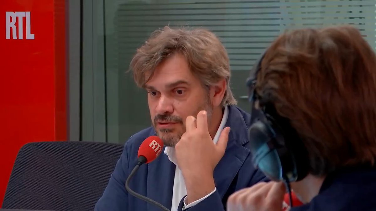 "Plus le Nouveau front populaire est fort, plus le RN a des chances de gagner (...), si on veut faire obstacle au RN il faut voter pour les candidats du centre, qu'on les aime ou qu'on les déteste" Etienne Gernelle, dir. de Le Point, au micro de Julien Sellier et Cyprien Cini #RTLBonsoir !